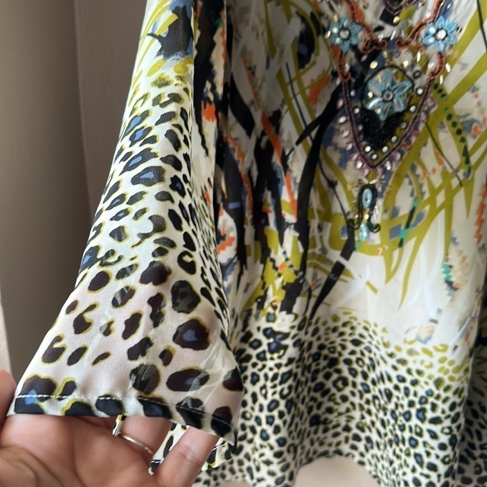 CHELSEA & THEODORE Animal Print V Neck Beaded Tunic - Picture 6 of 9
